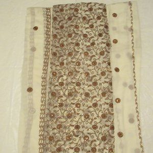Woman's Unstitched Pakistani Suit